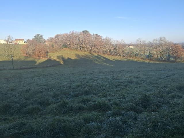 Agréable terrain avec vue dégagée
