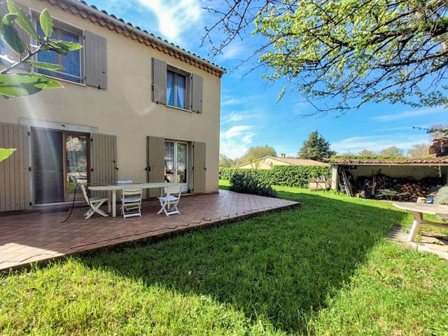 En Exclusivite Villa 3 chambres avec jardin quartier cal. 95m² Saint Paul Trois Châteaux