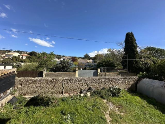 Agréable appartement traversant T5 SH 80 M2 balcon