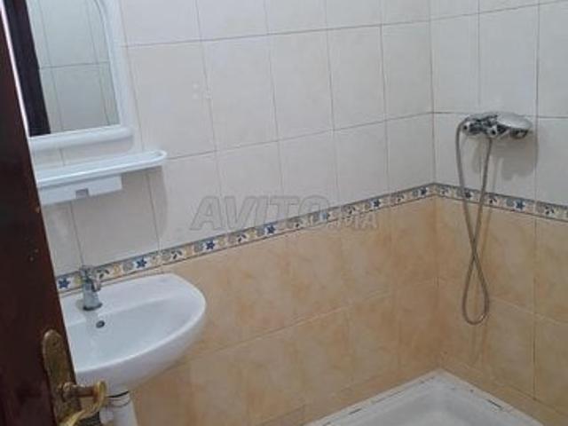 Agreable appartement a louer uniquement p/ jeunes couples