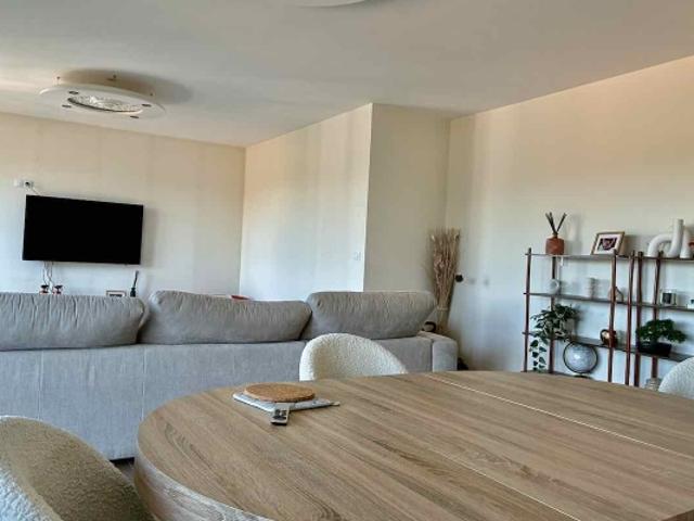 AGRÉABLE APPARTEMENT ASCENSEUR GARAGE BORDEAUX CAUDÉRAN