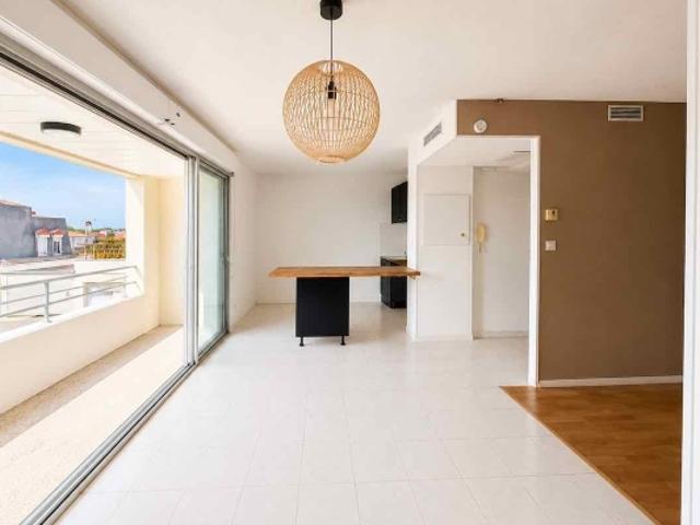 AGRÉABLE APPARTEMENT BALCON ASCENSEUR PARKING BORDEAUX CHARTRONS