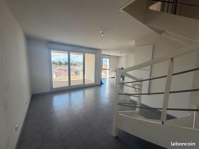 Agréable appartement duplex T4