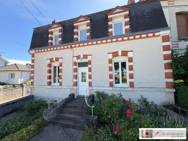 Agréable et grande maison de bourg avec jardin
