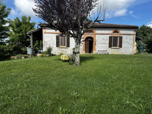 Agreable Ferme Renovée Pleine De Charme 165m² L'Isle en Dodon