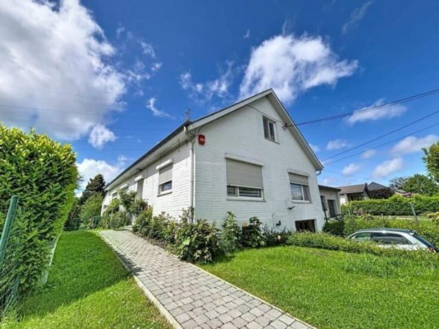 Agréable maison 4 chambres à louer à Beaufays !