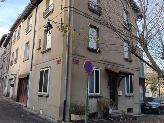 AGREABLE MAISON DE VILLAGE T4 HABITABLE DE SUITE
