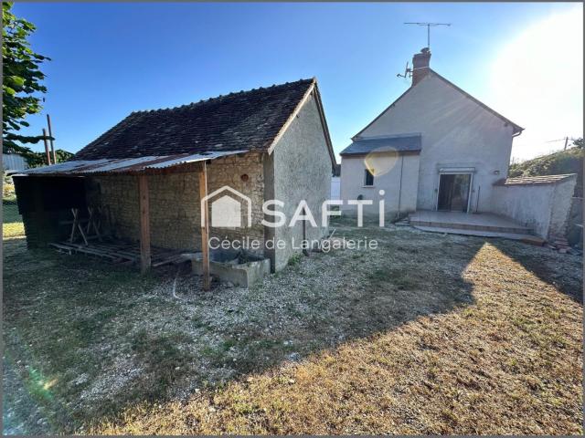 AGREABLE MAISON DE VILLAGE CALME JARDIN CLOS