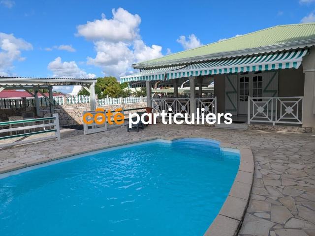 Agréable Maison F3 à Vendre Saint François