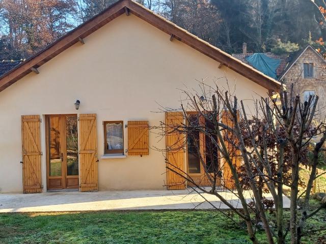 Agréable petite Maison avec jolie terrain + Hangar à Grolejac