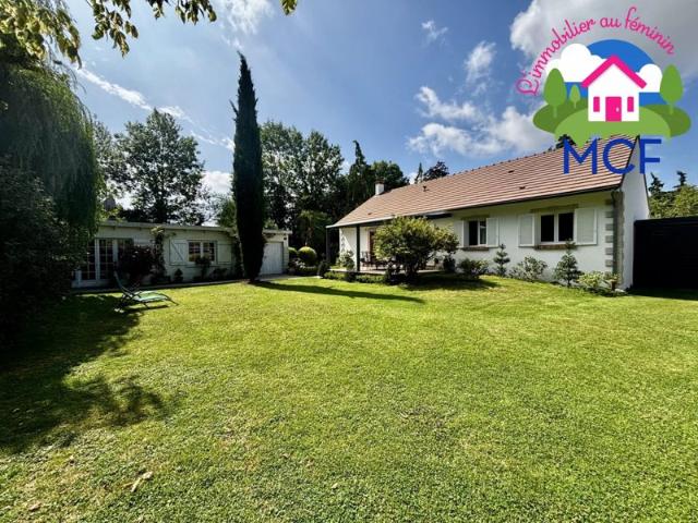 AGREABLE PLAIN PIED DANS CADRE DE VERDURE