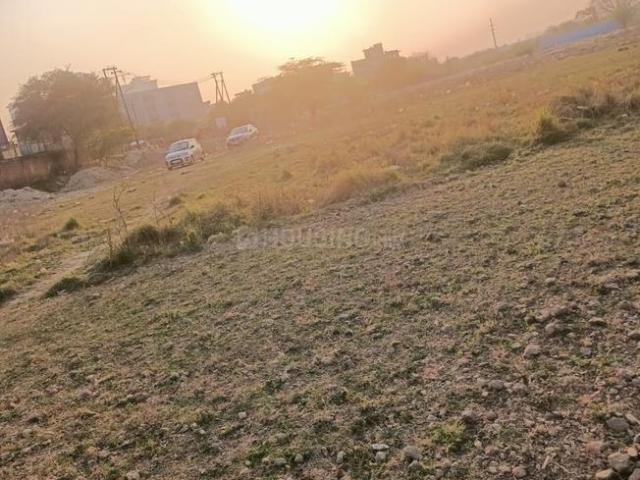 Agricultural Land in Vrindavan for resale Mathura. The reference number is 12343052