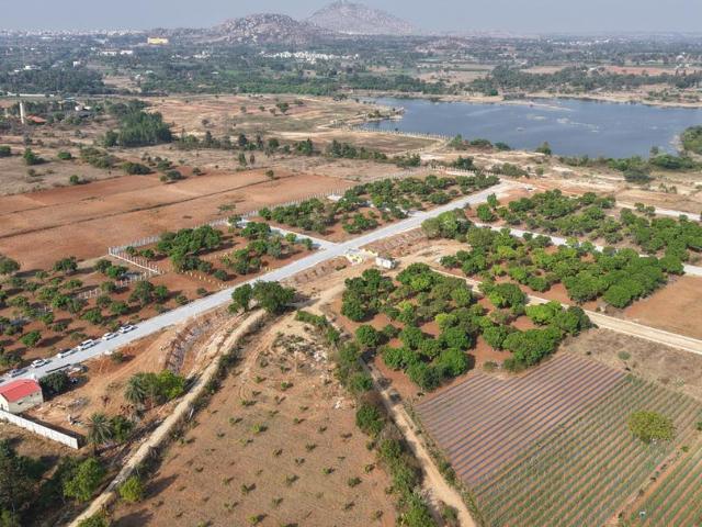 Agricultural Land in Narsapura for resale Kolar. The reference number is 20333668
