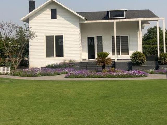 Agricultural Land in Sector 135 for resale Noida. The reference number is 20139634