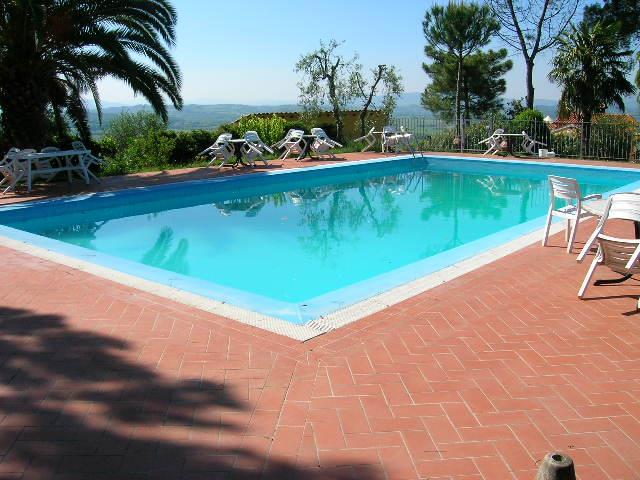Agriturismo con piscina e vigneto 600m² Forcoli