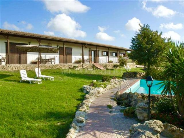 Agriturismo di 350 mq a Sasso Cerveteri