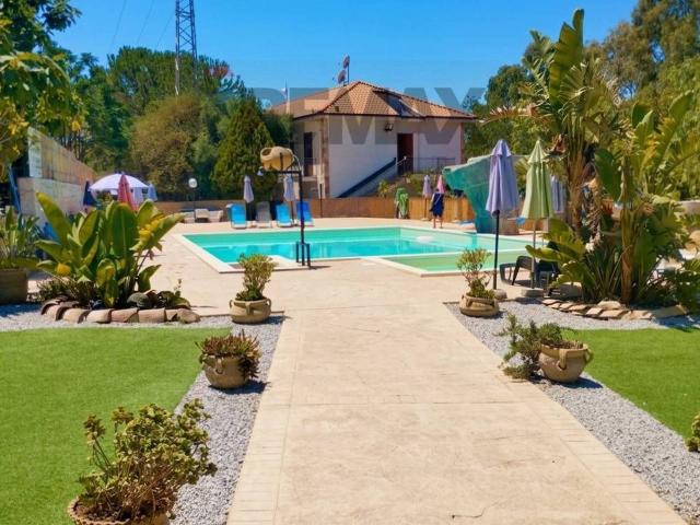 Agriturismo in vendita a Cerda