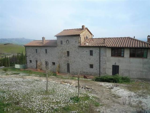 Agriturismo in vendita a Montecatini Val Di Cecina