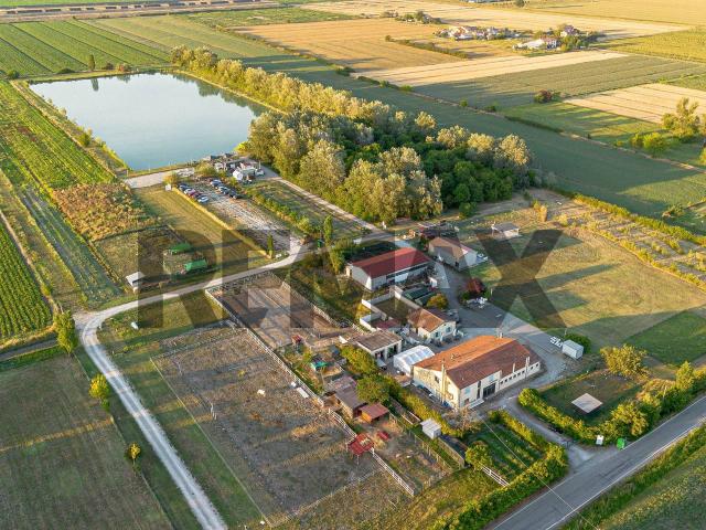 Agriturismo in vendita a Parma