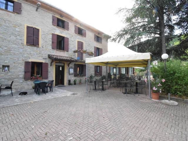 Agriturismo in vendita a Pellegrino Parmense