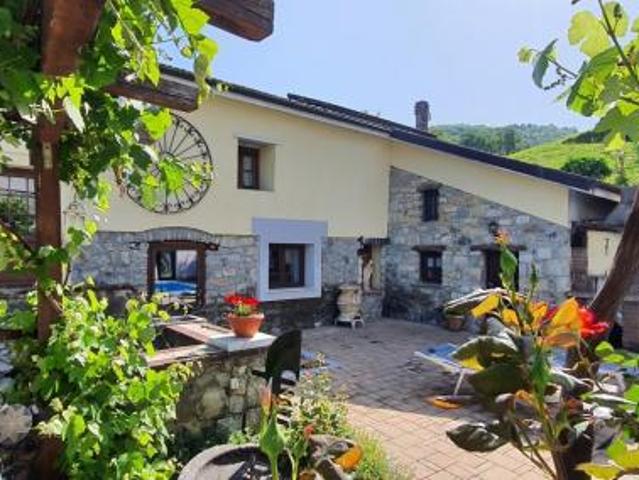 Agriturismo in vendita a Varese Ligure