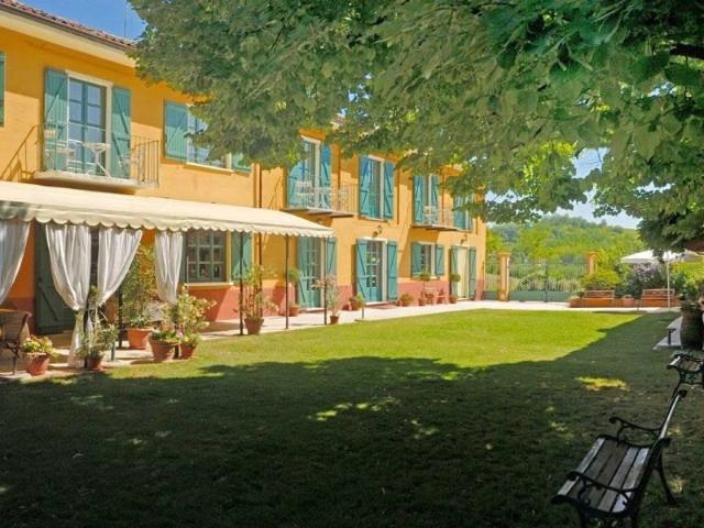 Agriturismo nel Monferrato in vendita 700m² Asti