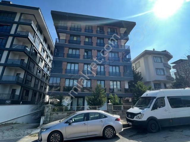 Agt'den Bahçelievler Mah.2+1 95m2 Ara Kat E.banyolu Boş Satılık