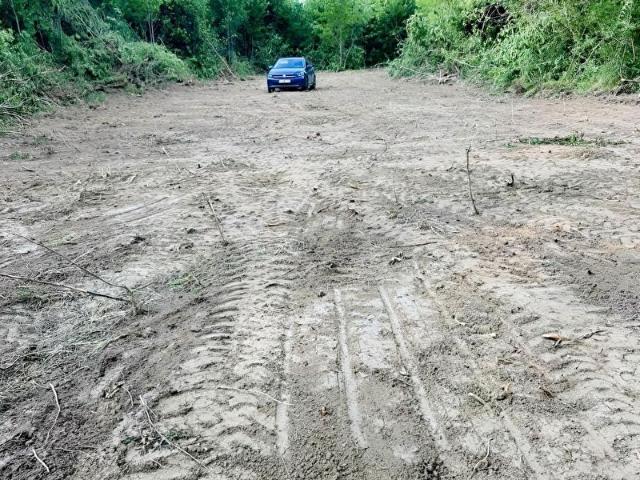 AGVA EMLAKTAN MERKEZE 2 km otaban kenarı