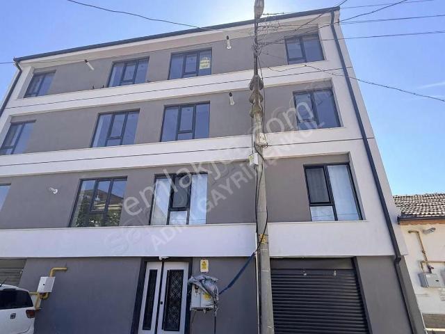 Adım Gayrimenkul/zafer Mh Esenli Cd Yakını Sıfır 1+1 50m2