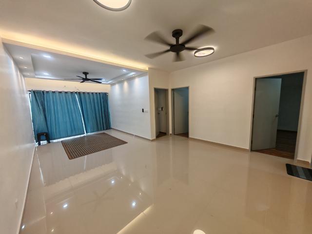 Admiral Residence Melaka City 3 room condo partial furnish for rent