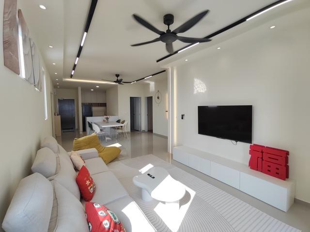 Admiral residence Melaka City Fully furnish seaview unit for sale