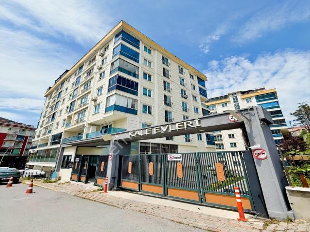 Acil Fırsat Adnan Kahveci De Havuzlu Güvenlikli Site İçi