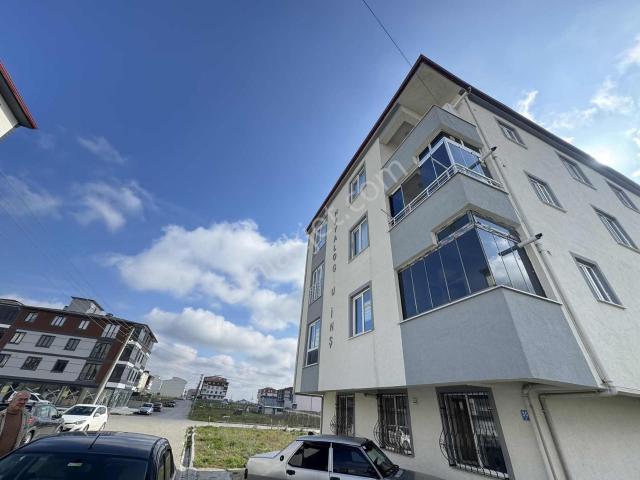 Adnan Menderes De Ön Cephe 2+1 Kiralık Ara Kat Daire