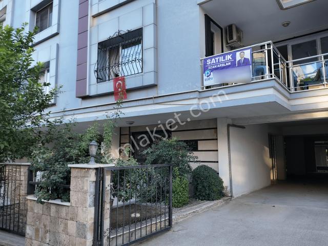 Adnan Menderes Mahallesi'nde 3+1 Asansörlü, Doğalgazlı,otoparklı