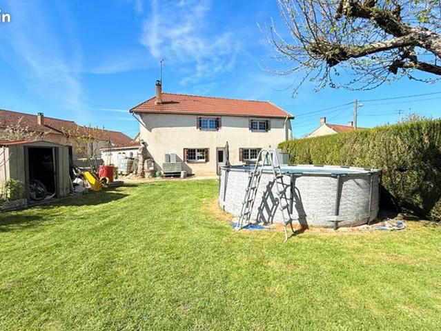 Adorable maison de village, 3 chambres, jardin