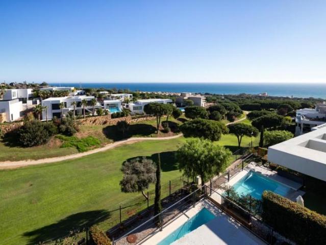 Adosada en venta en Marbella, Avenida de los Acebos, 29604