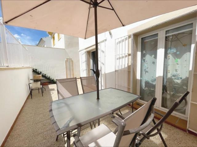 Adosada en venta en Mollina, Castaño
