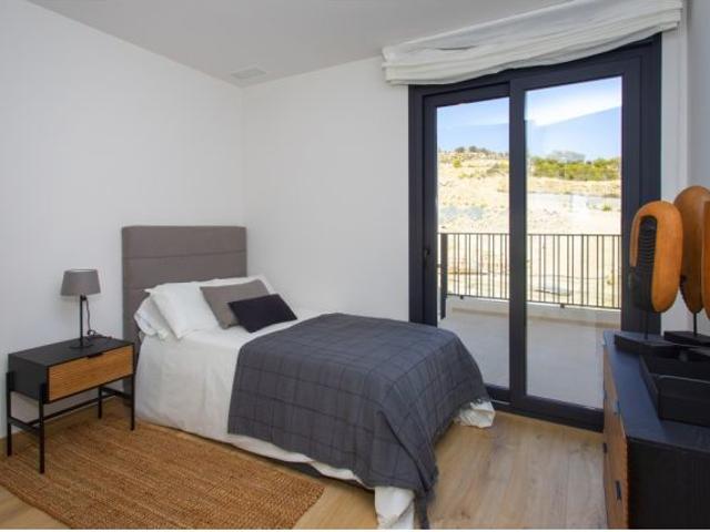 Adosada en Venta en Monforte Del Cid Alicante