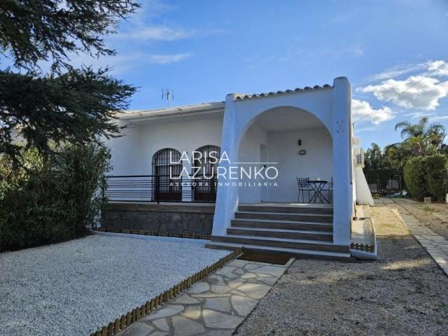 Adosada en venta en Mont roig del Camp, Casalot