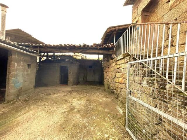 Adosada en venta en Monterrei