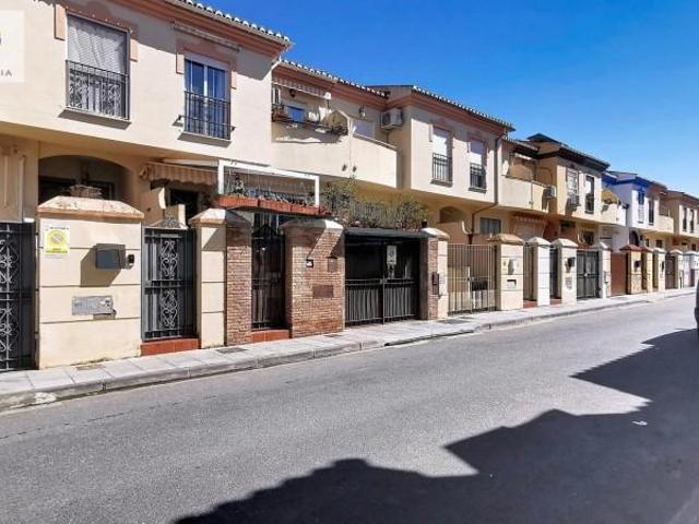 Adosada en venta en Ogíjares, Loma Linda Ogíjares