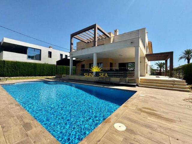 Adosada en venta en Orihuela Costa, Cabo Roig