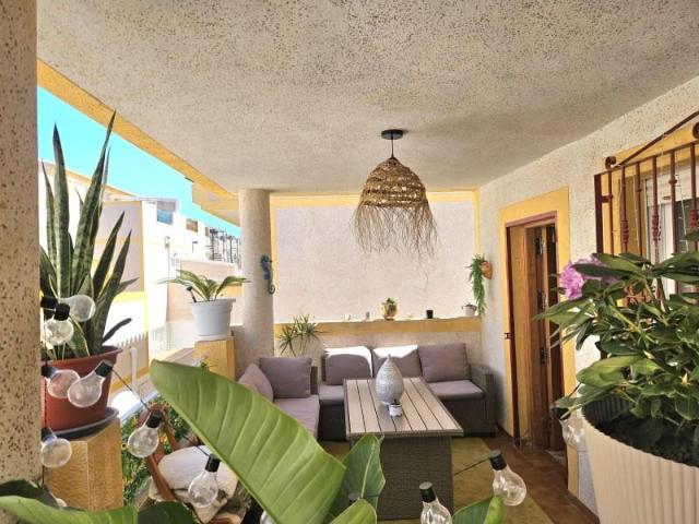 Adosada en venta en Orihuela Costa, La Florida