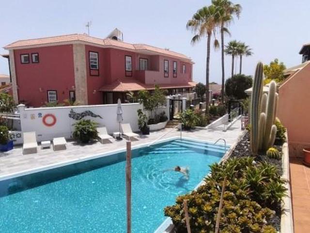 Adosada en venta en Adeje