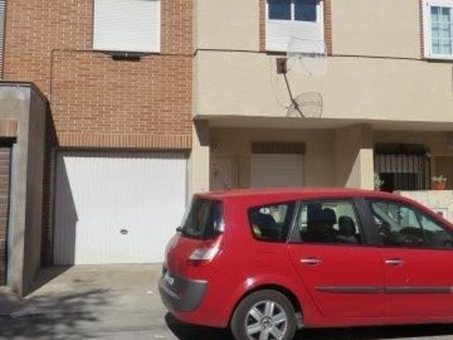 Adosada en venta en Ajofrín, Castilla la mancha