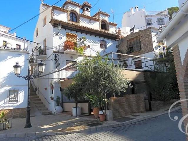 Adosada en venta en Alcaucín, Alcaucin