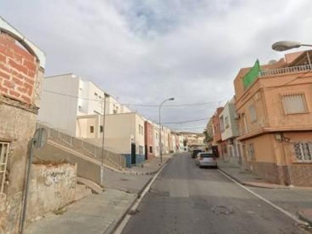 Adosada en venta en Almería, Pescaderia