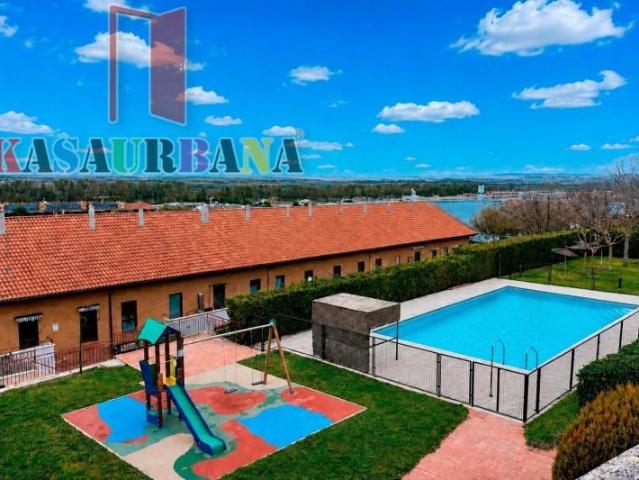 Adosada en venta en Aranjuez, Nuevo Aranjuez Ciudad de las Artes