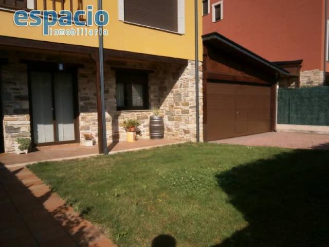 Adosada en venta en Arganza, Campelo