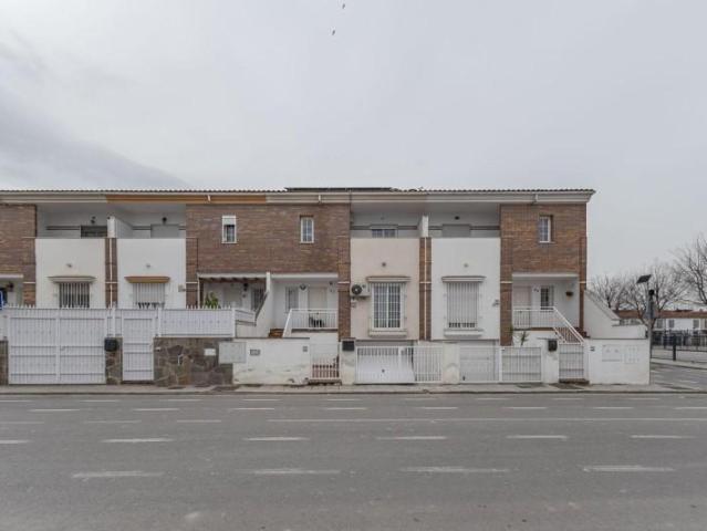 Adosada en venta en Belicena, Belicena